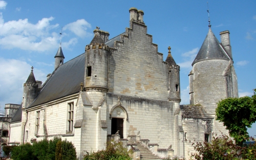 slide loches chateau | bed and breakfast argentier du roy | loire valley | france